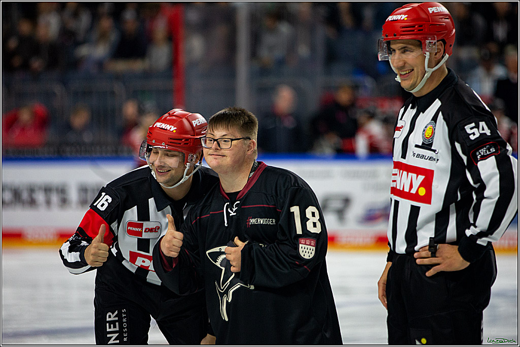 PENNY DEL; Koelner Haie- Grizzly Wolfsburg; Koeln, 26.10.2022